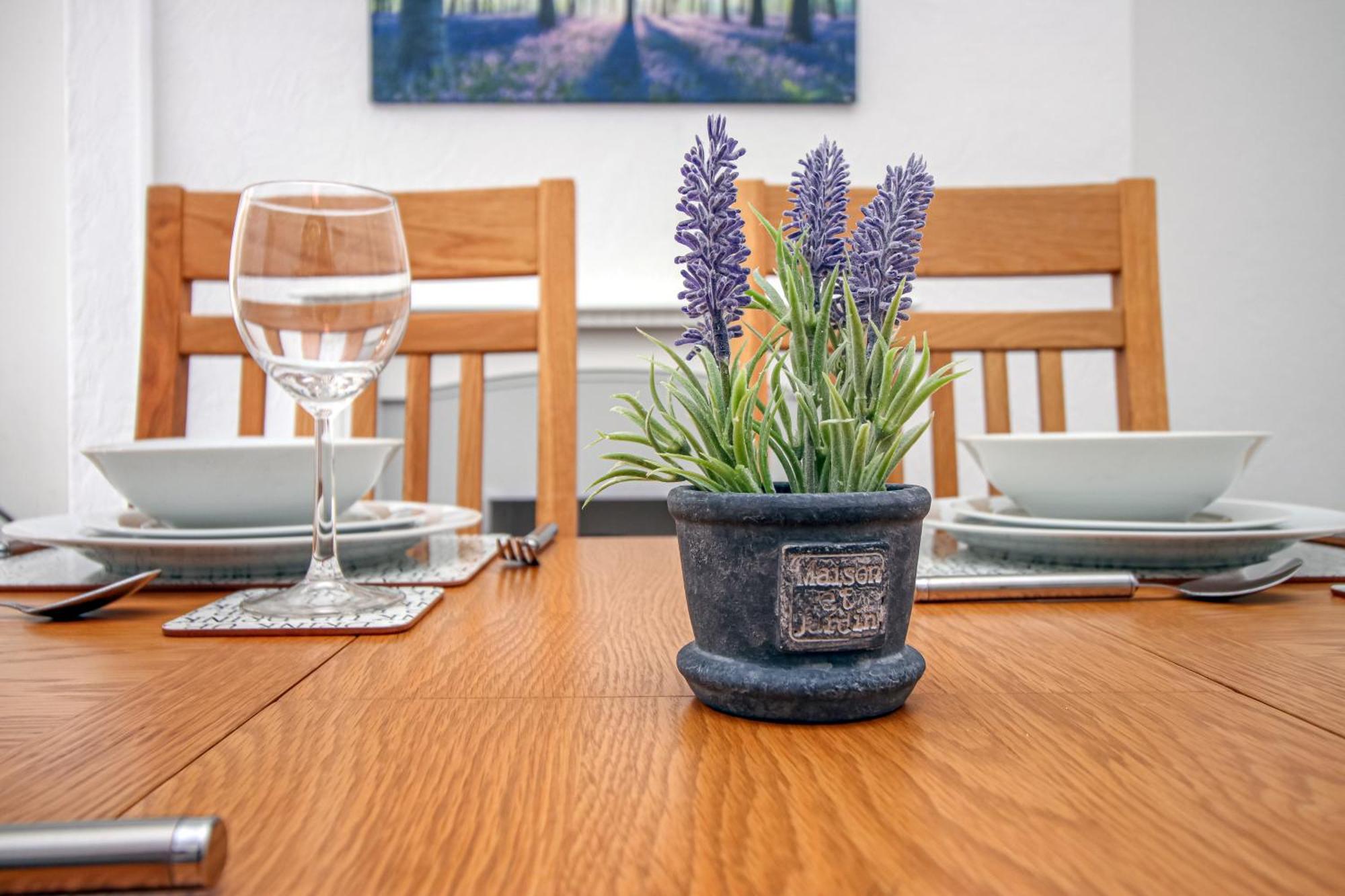 Norton Terrace Charming Home In The Beautiful Afan Forest By Staystaycations Port Talbot Exteriör bild